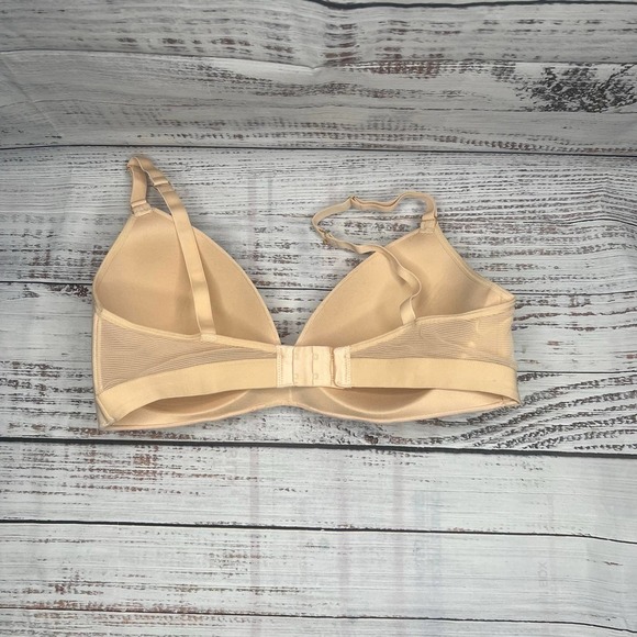 Lively Deep V Plunge Bra Padded Wireless Nude 34DD - Picture 4 of 4